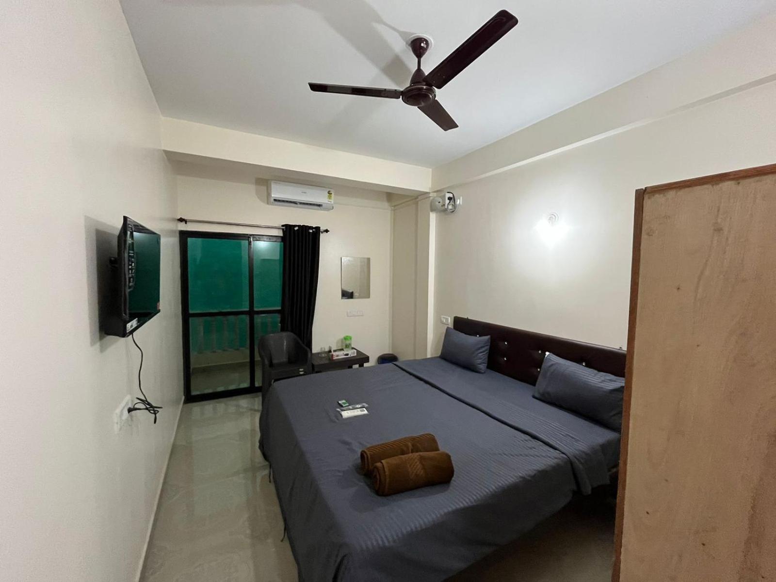 Hotel Saffron Baga Buitenkant foto
