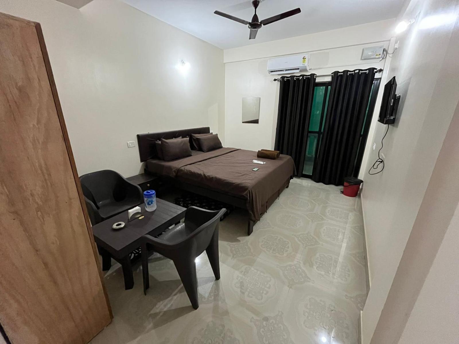 Hotel Saffron Baga Buitenkant foto